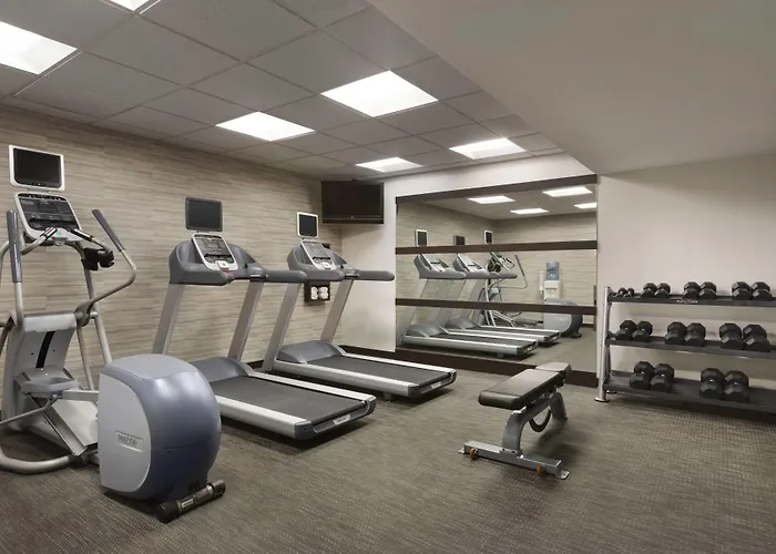 Courtyard By Marriott Normal Hotel 3*