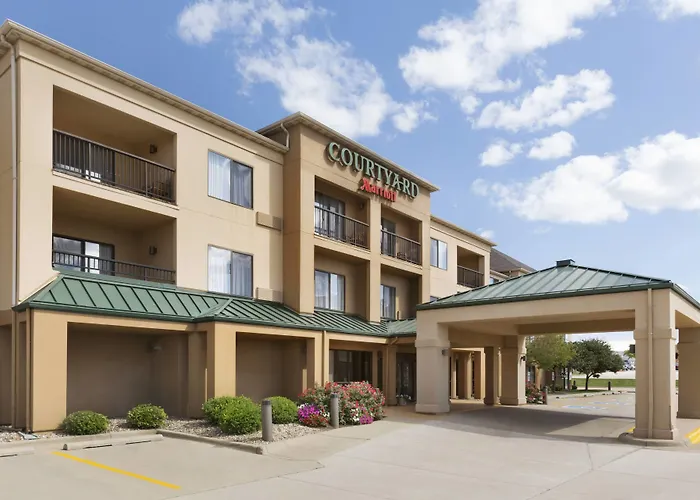 Hotel Courtyard By Marriott Normal 3*