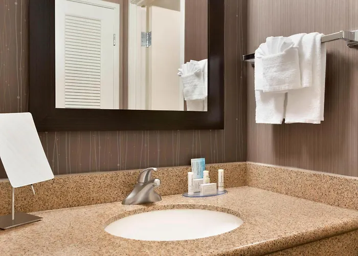 Hotel Courtyard By Marriott Normal Bloomington