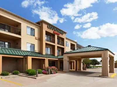 Отель Courtyard By Marriott Normal Блумингтон