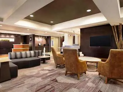 Courtyard By Marriott Normal Отель Блумингтон