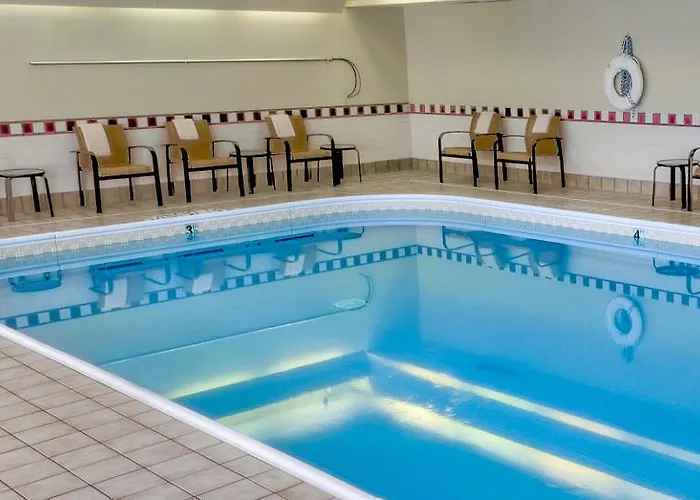 Courtyard By Marriott Normal 3* Блумингтон